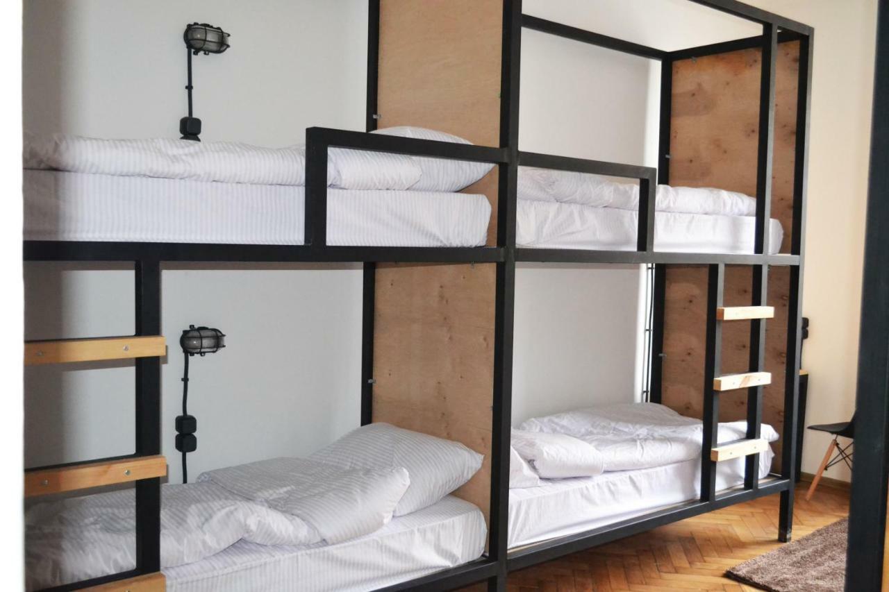 21/9 Baker Street Hostel Λβιβ Εξωτερικό φωτογραφία