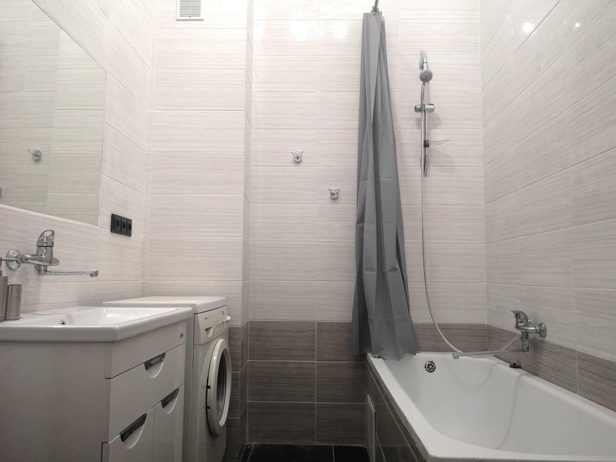 21/9 Baker Street Hostel Λβιβ Εξωτερικό φωτογραφία